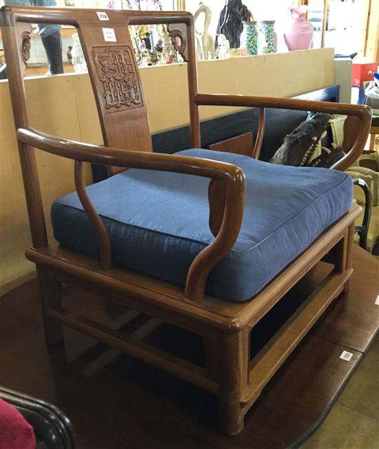 Chinese padouk wood low armchair(-)